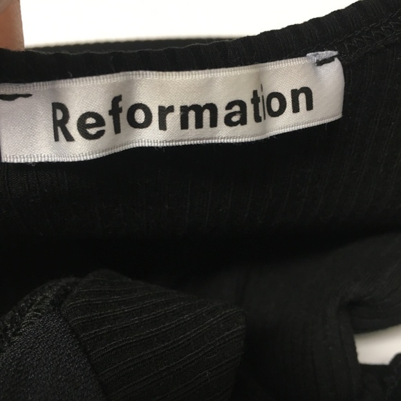 Reformation Becky Ribbed Plunge V Neck Bodysuit - Picture 6 of 11